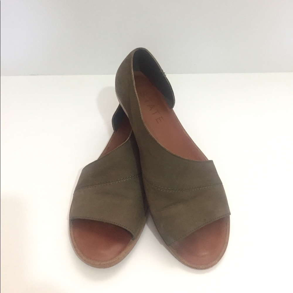 1.State super cute open toe flat